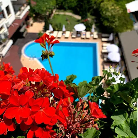 Maria Revas Hotel 5*